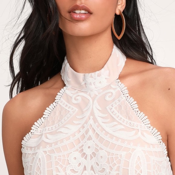 LaceDress - Picture 2 of 8